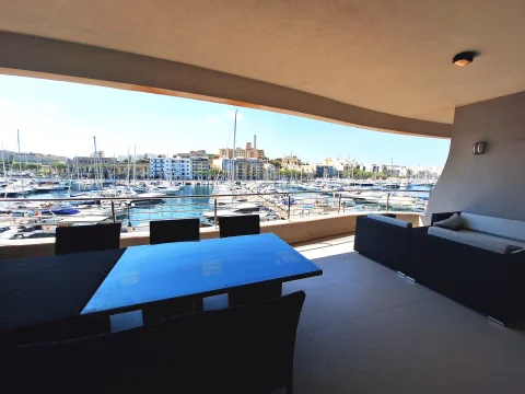 3 bed Apartment For Rent in Ta' Xbiex, Ta' Xbiex - thumb 2