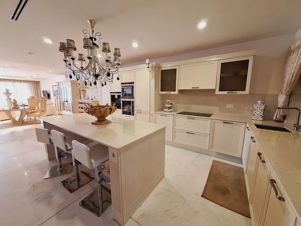 3 bed Apartment For Rent in Ta' Xbiex, Ta' Xbiex - thumb 8