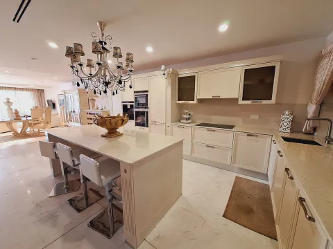 3 bed Apartment For Rent in Ta' Xbiex, Ta' Xbiex - thumb 8