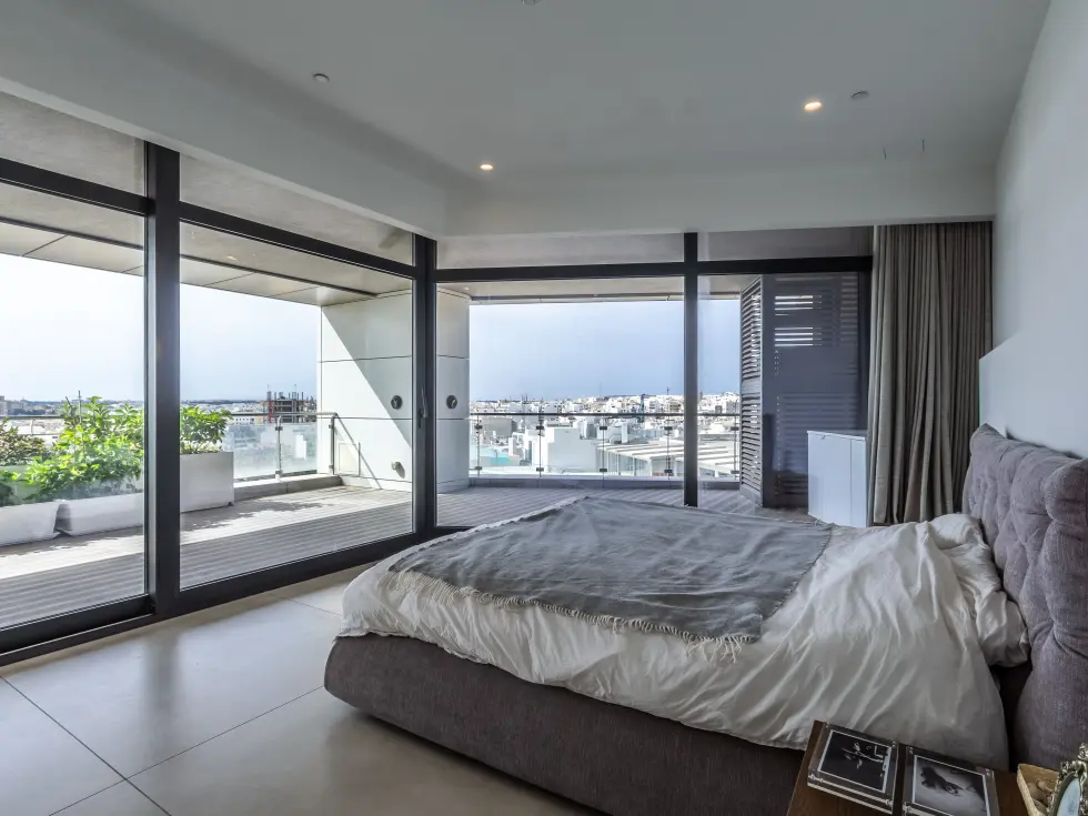 3 bed Apartment For Rent in Gzira, Gzira - thumb 15