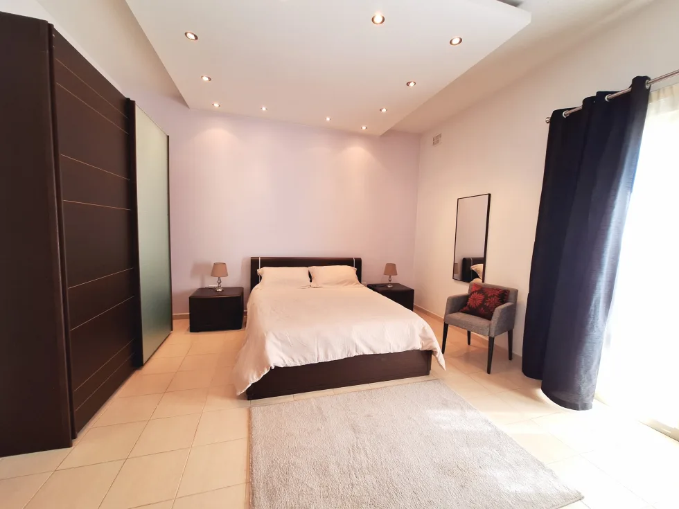 3 bed Apartment For Rent in Sliema, Sliema - thumb 11