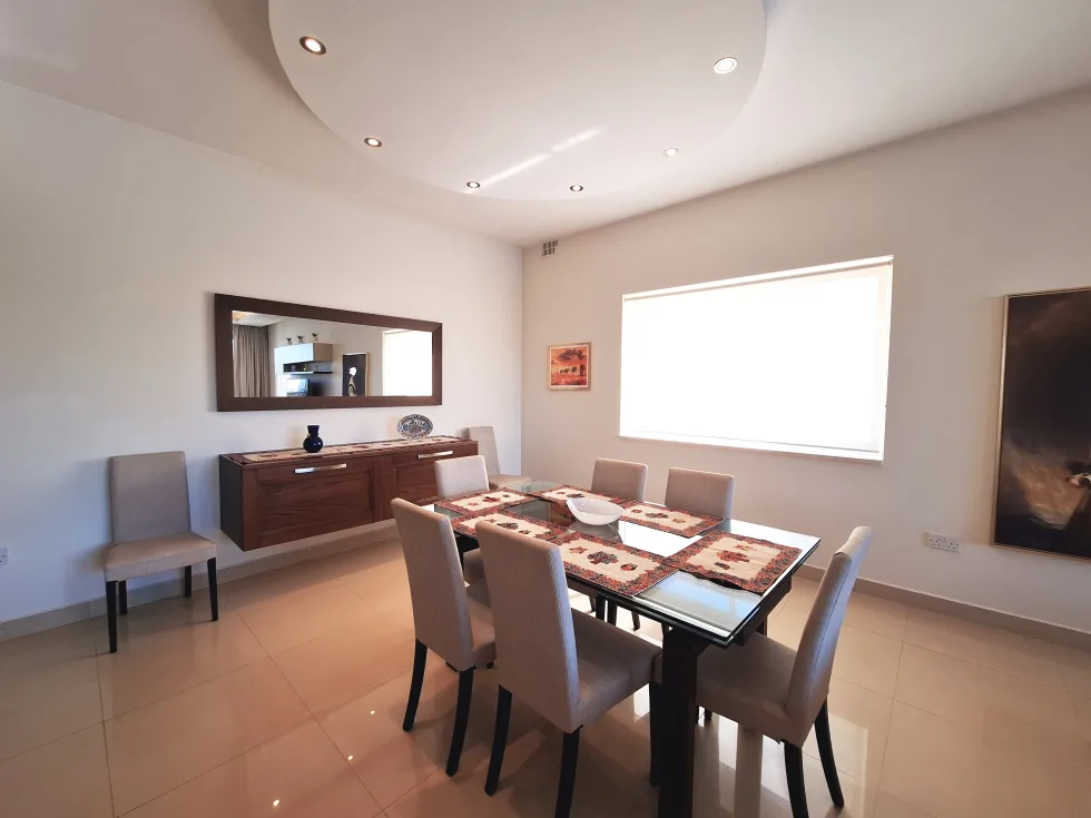 3 bed Apartment For Rent in Sliema, Sliema - thumb 9