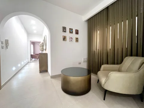 3 bed Apartment For Rent in Sliema, Sliema - thumb 2