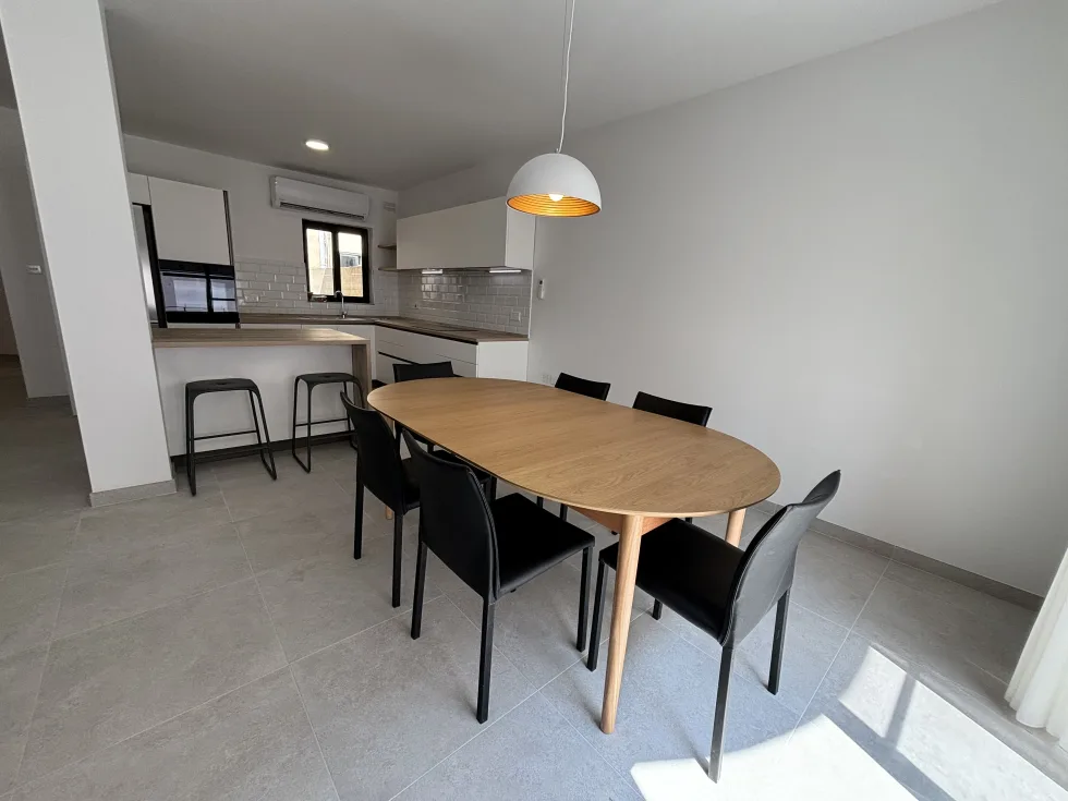 3 bed Apartment For Rent in St Julian's, St Julian's - thumb 1