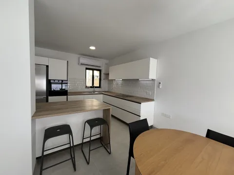 3 bed Apartment For Rent in St Julian's, St Julian's - thumb 2