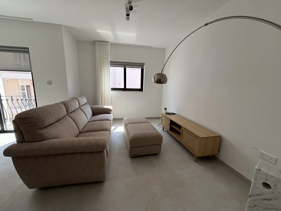 3 bed Apartment For Rent in St Julian's, St Julian's - thumb 7