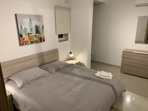 3 bed Apartment For Rent in Gzira, Gzira - thumb 3