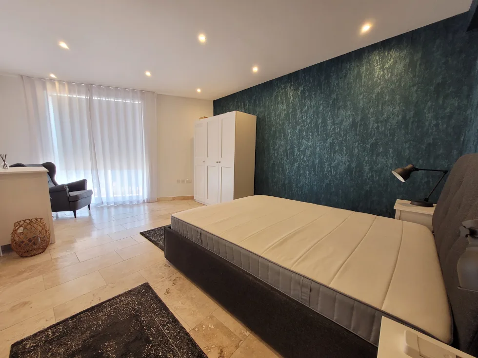 4 bed Apartment For Rent in Sliema, Sliema - thumb 13