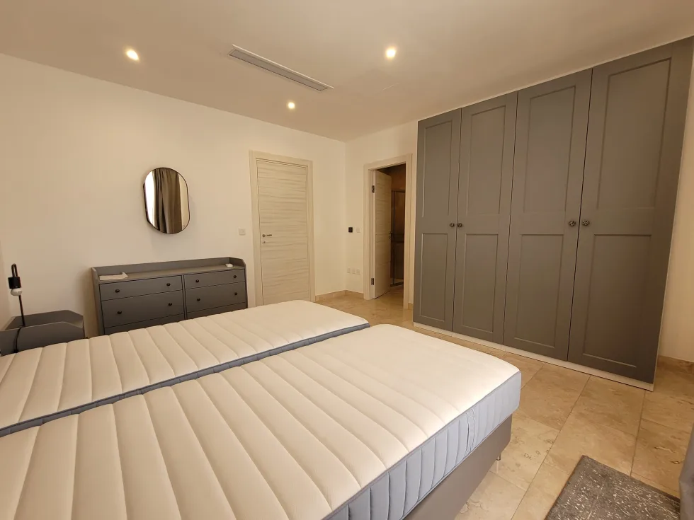 4 bed Apartment For Rent in Sliema, Sliema - thumb 14