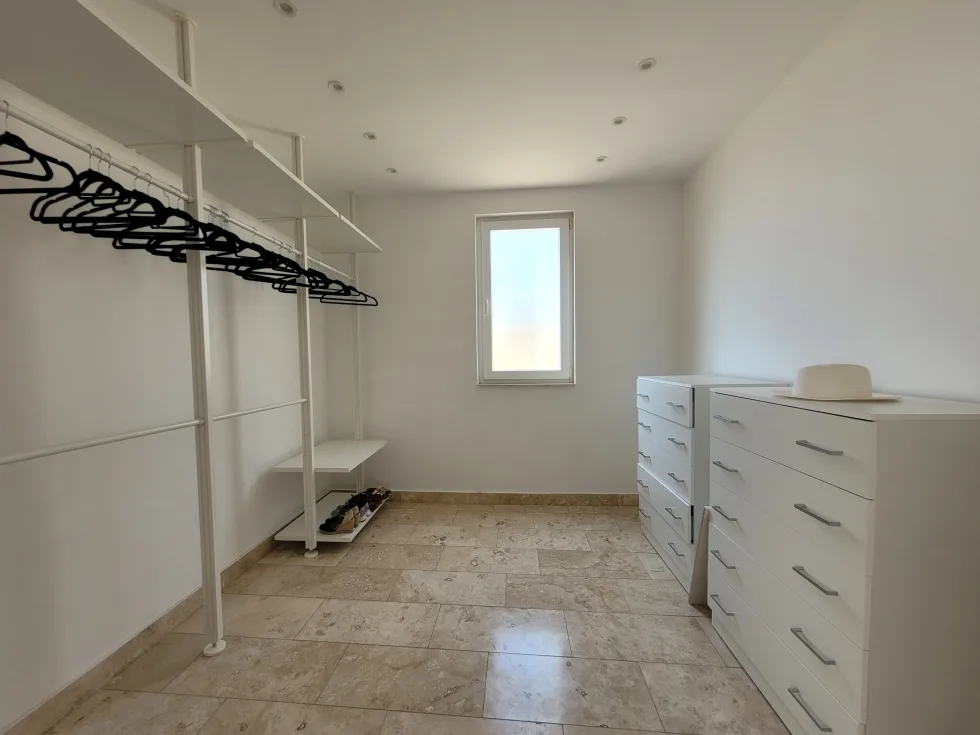 4 bed Apartment For Rent in Sliema, Sliema - thumb 17