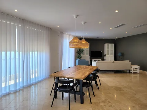 4 bed Apartment For Rent in Sliema, Sliema - thumb 4