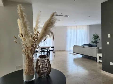 4 bed Apartment For Rent in Sliema, Sliema - thumb 8