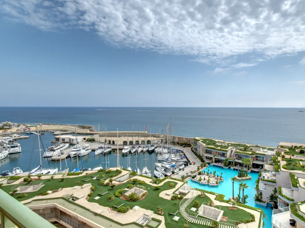 3 bed Apartment For Sale in St Julian's, St Julian's - thumb 3