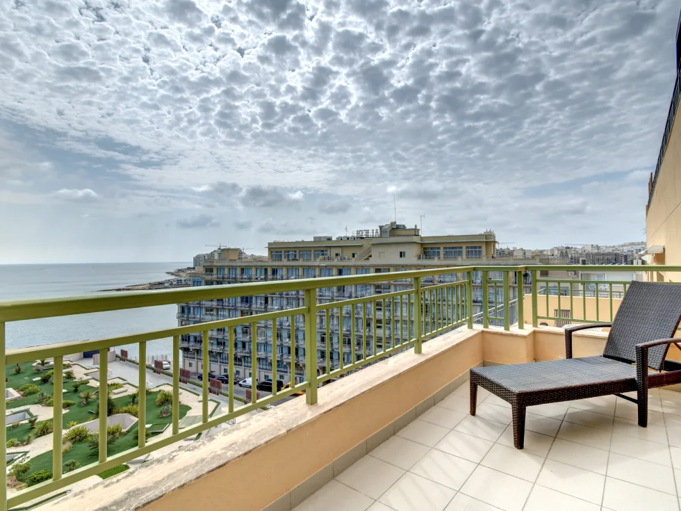 3 bed Apartment For Sale in St Julian's, St Julian's - thumb 4