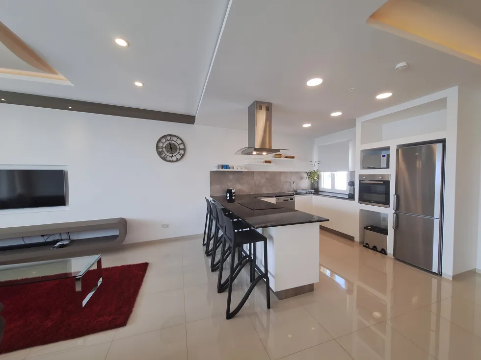 2 bed Apartment For Rent in St Julian's, St Julian's - thumb 4