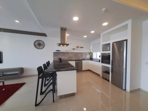 2 bed Apartment For Rent in St Julian's, St Julian's - thumb 5