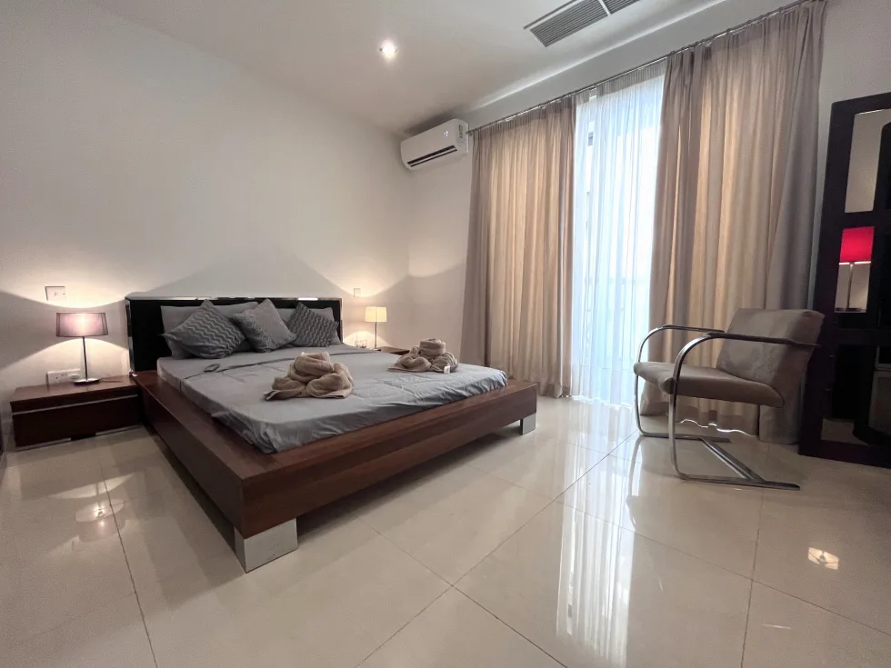 3 bed Apartment For Rent in Sliema, Sliema - thumb 6