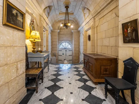 5 bed Town House For Rent in Senglea, Senglea - thumb 2