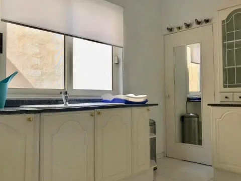 4 bed Apartment For Rent in Sliema, Sliema - thumb 14