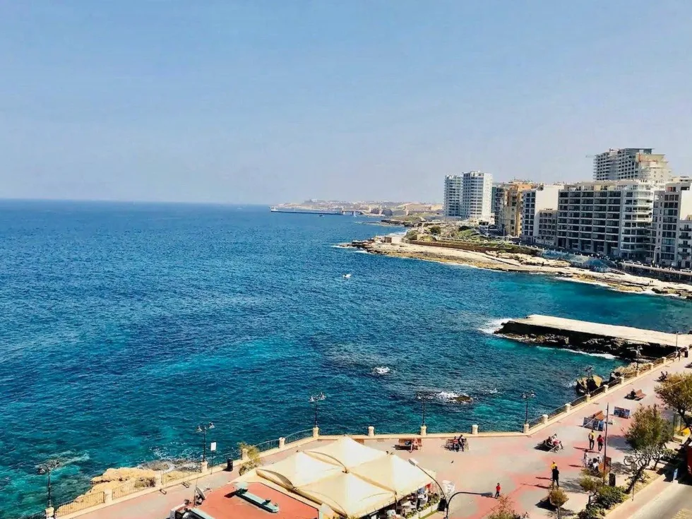 4 bed Apartment For Rent in Sliema, Sliema - thumb 2