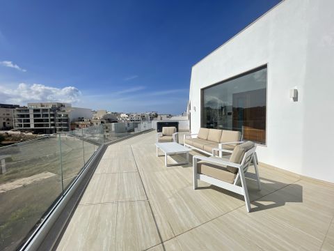 2 bed Penthouse For Rent in Swieqi, Swieqi - thumb 3