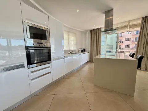 2 bed Apartment For Rent in St Julian's, St Julian's - thumb 6