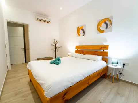 3 bed Apartment For Rent in Ta' Xbiex, Ta' Xbiex - thumb 12