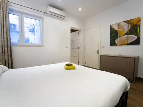 3 bed Apartment For Rent in Ta' Xbiex, Ta' Xbiex - thumb 16