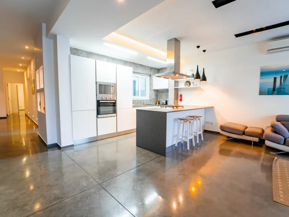 3 bed Apartment For Rent in Ta' Xbiex, Ta' Xbiex - thumb 6