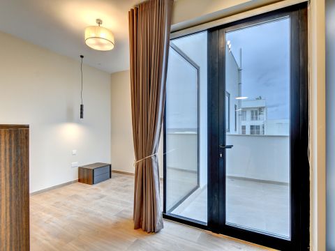 3 bed Penthouse For Rent in Qawra, Qawra - thumb 10