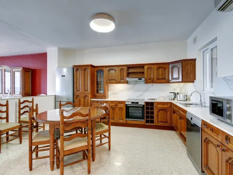 3 bed Apartment For Rent in Sliema, Sliema - thumb 10