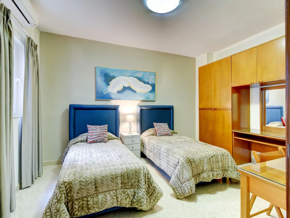 3 bed Apartment For Rent in Sliema, Sliema - thumb 16