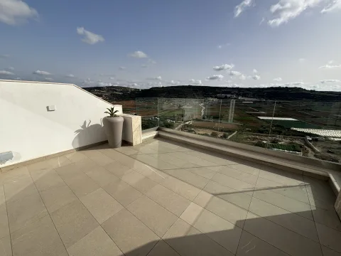 2 bed Penthouse For Rent in Mellieha, Mellieha - thumb 2