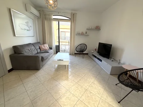 3 bed Apartment For Rent in Sliema, Sliema - thumb 1