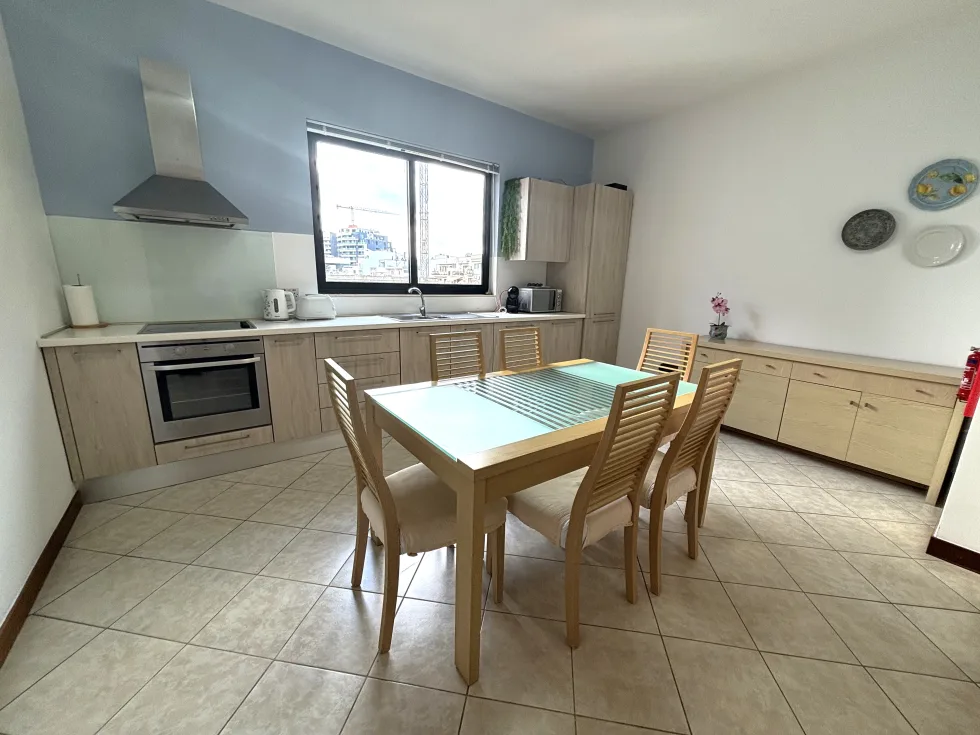3 bed Apartment For Rent in Sliema, Sliema - thumb 4