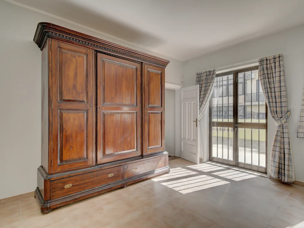 5 bed Town House For Rent in Sliema, Sliema - thumb 13