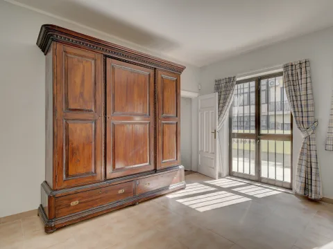 5 bed Town House For Rent in Sliema, Sliema - thumb 13