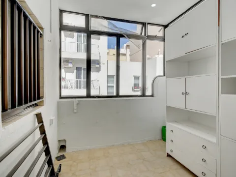 5 bed Town House For Rent in Sliema, Sliema - thumb 14