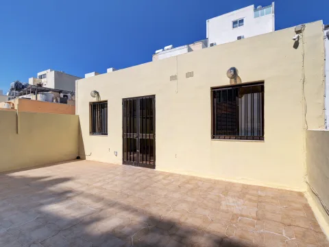 5 bed Town House For Rent in Sliema, Sliema - thumb 17