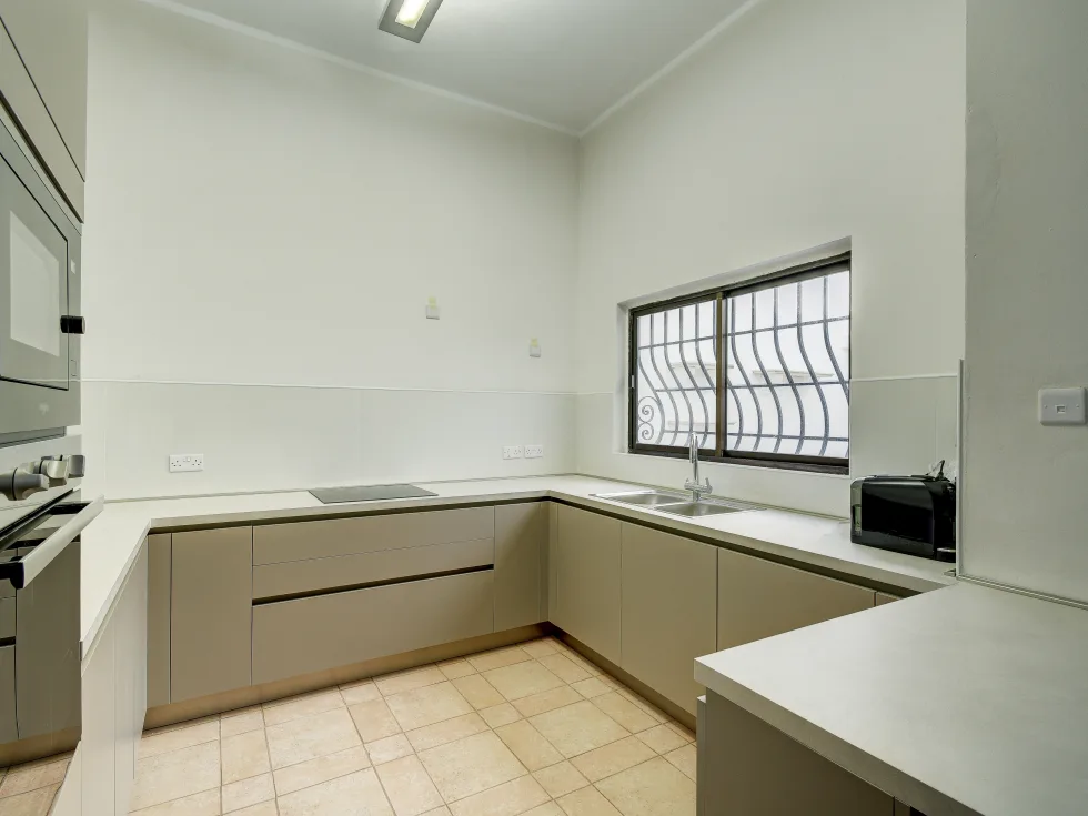 5 bed Town House For Rent in Sliema, Sliema - thumb 7