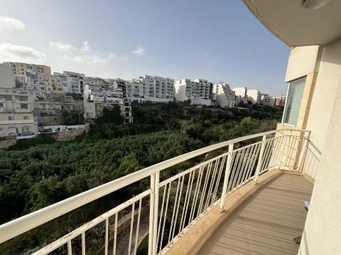 2 bed Apartment For Rent in St Julian's, St Julian's - thumb 1