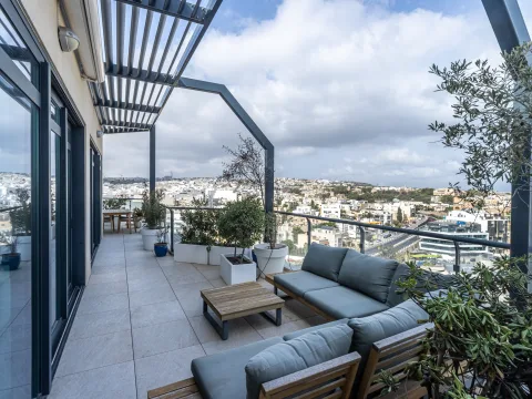 3 bed Penthouse For Sale in St Julian's, St Julian's - thumb 1