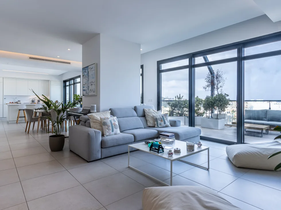 3 bed Penthouse For Sale in St Julian's, St Julian's - thumb 10