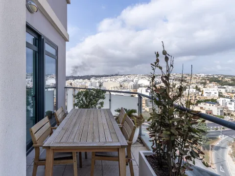 3 bed Penthouse For Sale in St Julian's, St Julian's - thumb 6