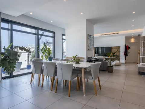 3 bed Penthouse For Sale in St Julian's, St Julian's - thumb 8