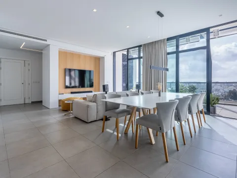 3 bed Penthouse For Sale in St Julian's, St Julian's - thumb 4