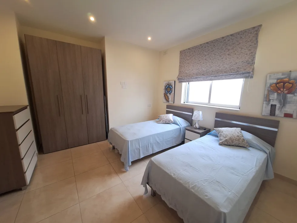 3 bed Apartment For Rent in Qawra, Qawra - thumb 12