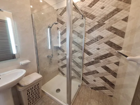 3 bed Apartment For Rent in Qawra, Qawra - thumb 14