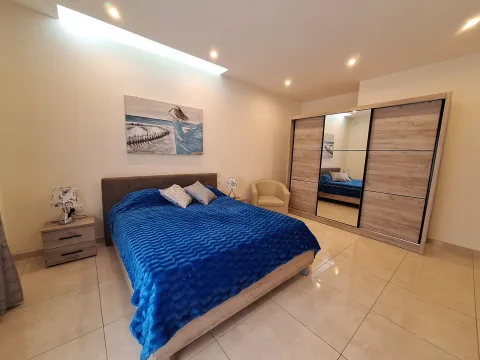 3 bed Apartment For Rent in Qawra, Qawra - thumb 9