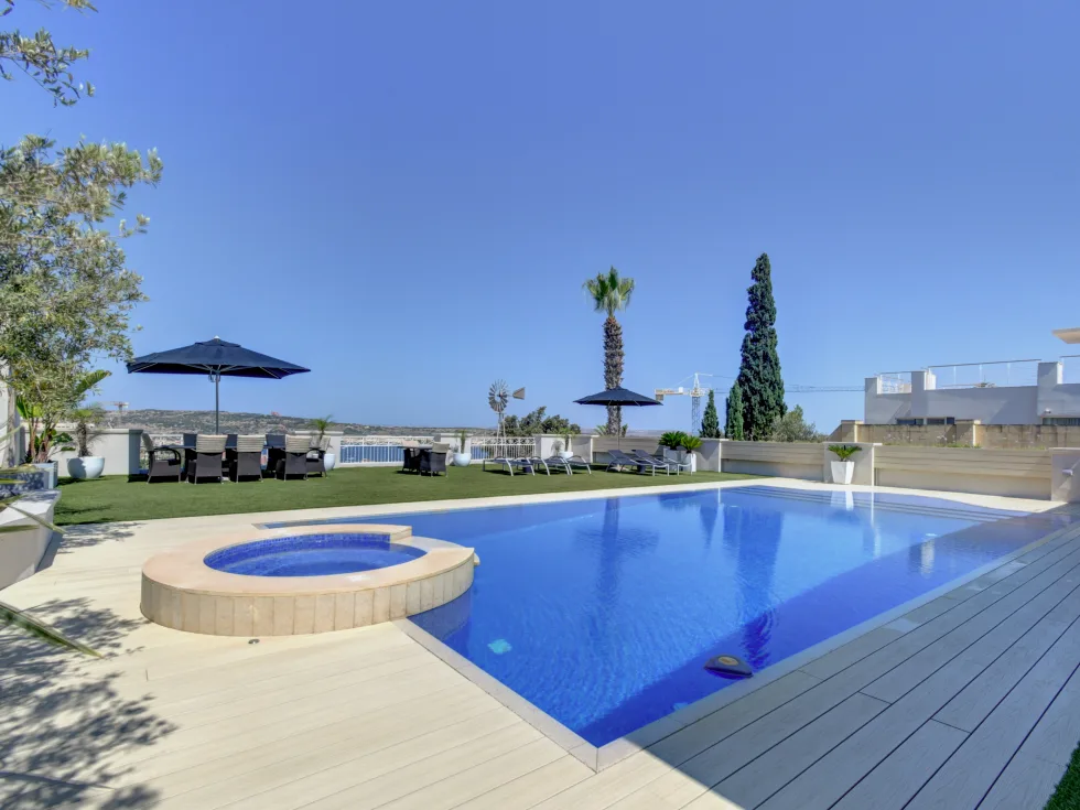 4 bed Villa For Sale in Mellieha, Mellieha - thumb 1